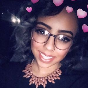 Meet your Posher, Karina